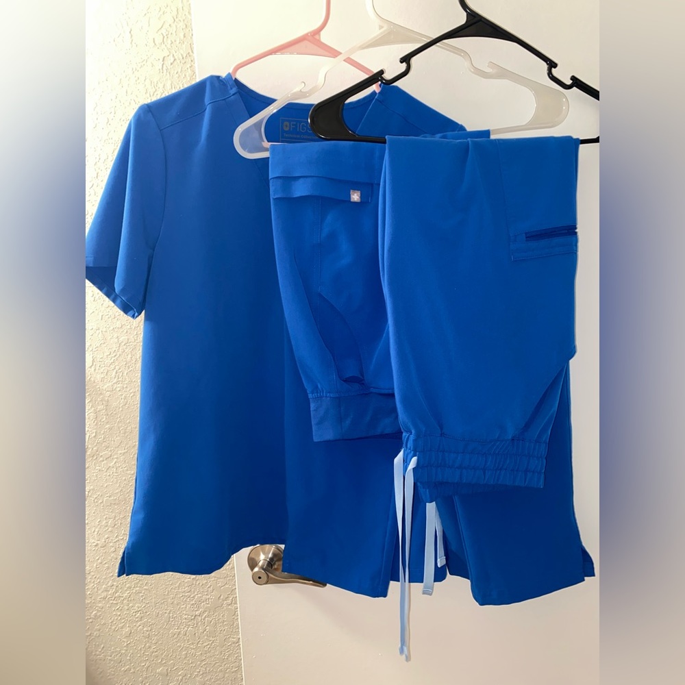 Figs Royal Blue Scrub Set - 1 Catarina Top - 2 Yola High Waist - Size M Medium